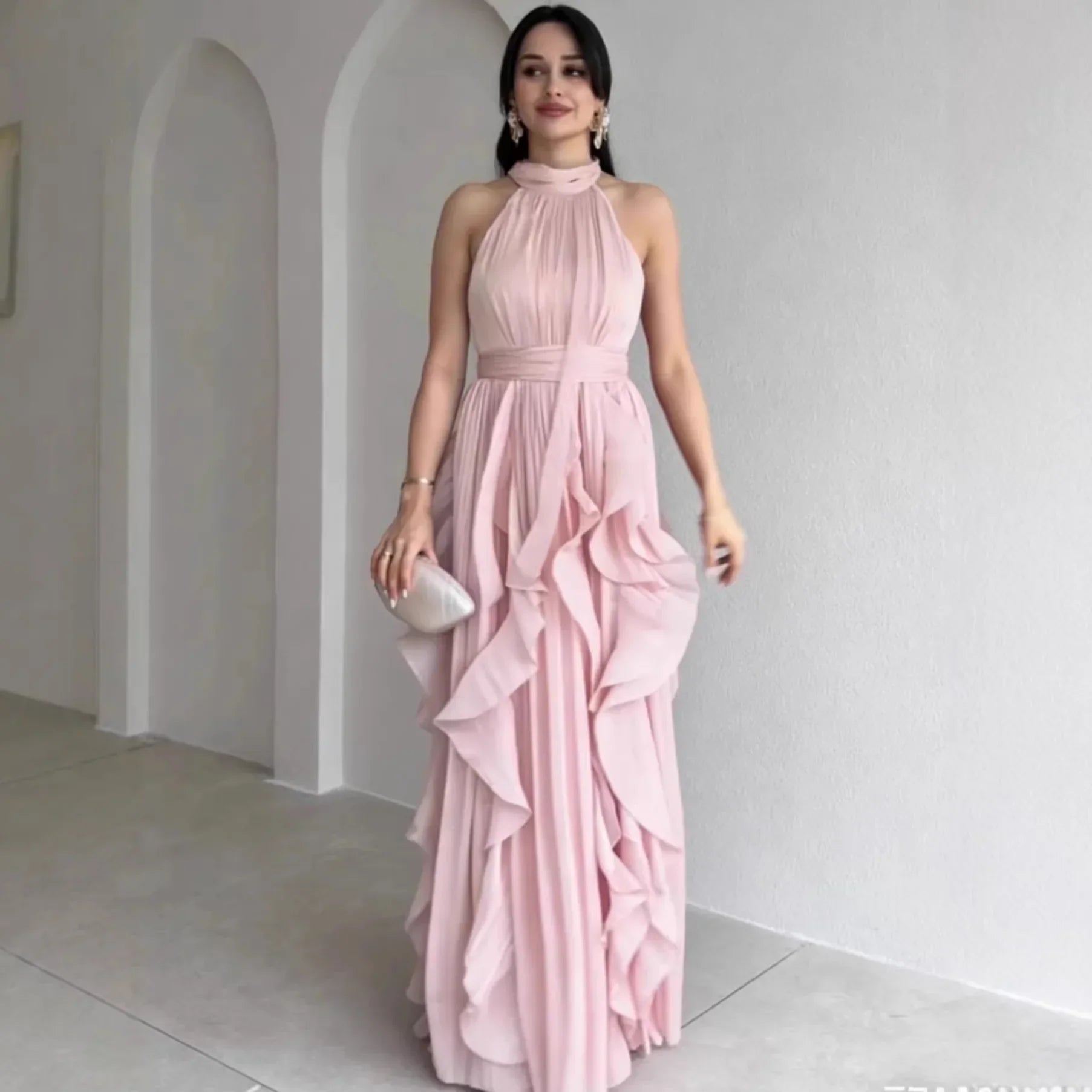Avelora™ Kleid mit Raffiniertem Design und Eleganter Bewegung