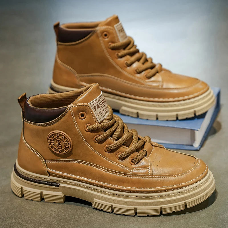 Schnürstiefel Hartwin™ aus hochwertigem handgefertigtem Leder mit rutschfester Profilsohle und verstärkten Nähten