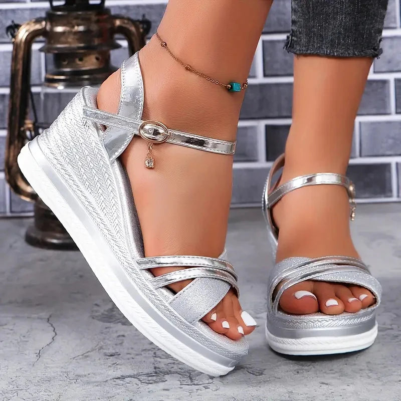 Dourena™ Plateau-Keilsandalen Mit Gekreuzten Riemen