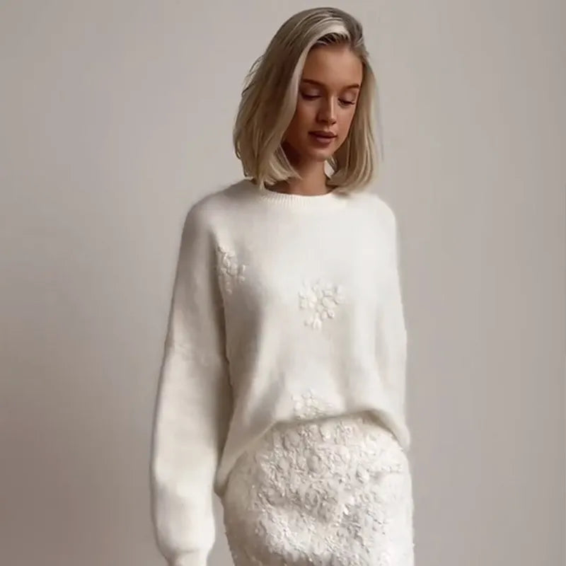 Toronto™ Pullover aus weichem Strick mit Blumenapplikationen / Dezente Eleganz für kühle Tage mit Charme!