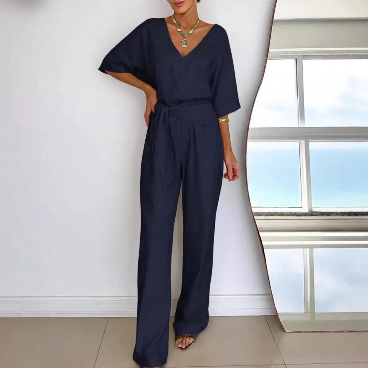 Overall Sophia™ mit V-Ausschnitt, Bindegürtel und weitem Schnitt