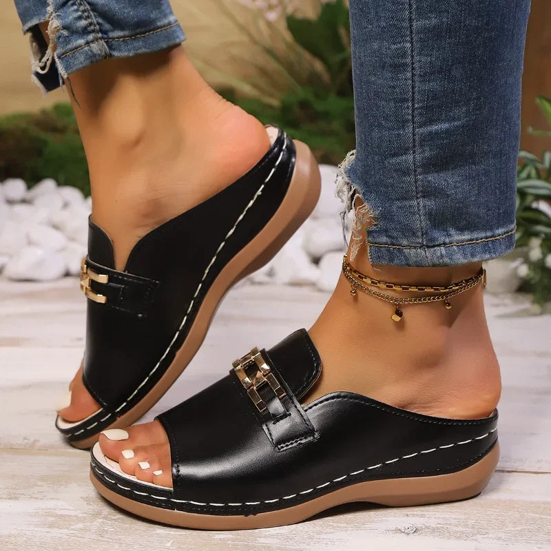 Nivelle™-Sandale im Mule-Design mit Eleganten Metallakzenten