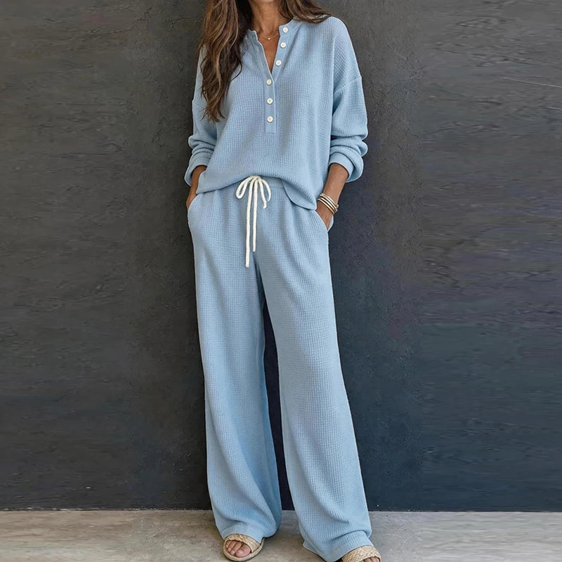 Set Norderney™ mit strukturiertem Knopfoberteil und weiter Hose