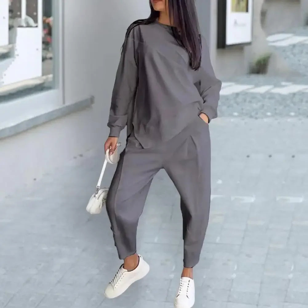 Eva™ Set mit asymmetrisch geschnittenem Sweatshirt und Jogginghose mit Taschen