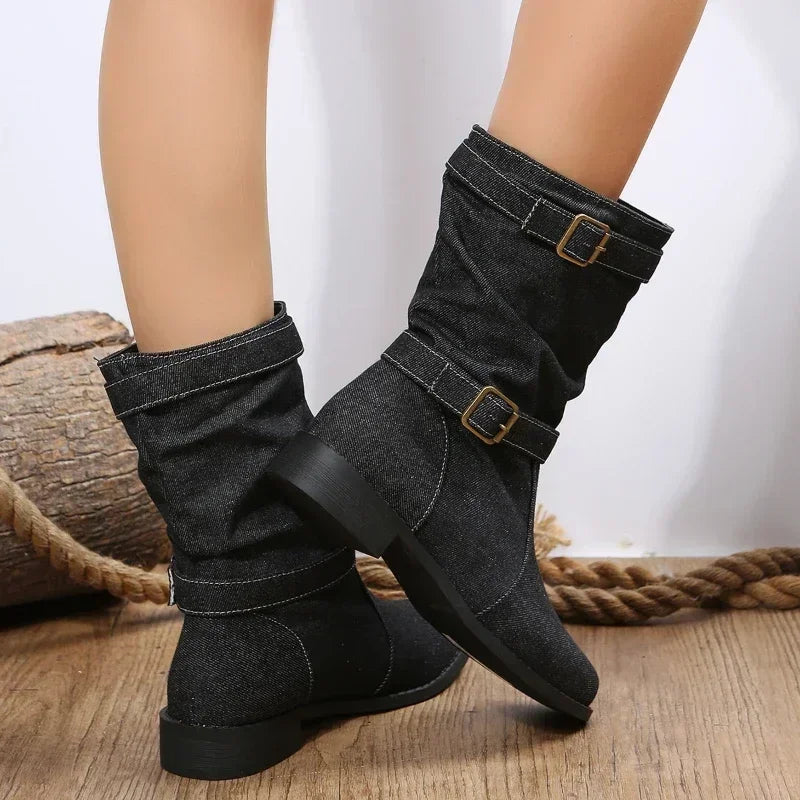 Montana™ Stiefel aus Denim mit Mittelhohem Schaft und Dekorativer Schnalle / Authentizität und Stil in Jedem Detail!