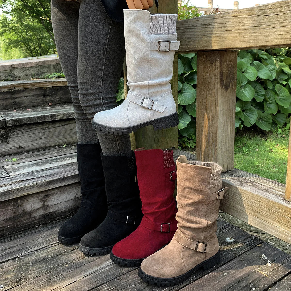 Stiefel Jette™ mit mittelhohem Schaft, seitlichen Schnallen und Profilsohle