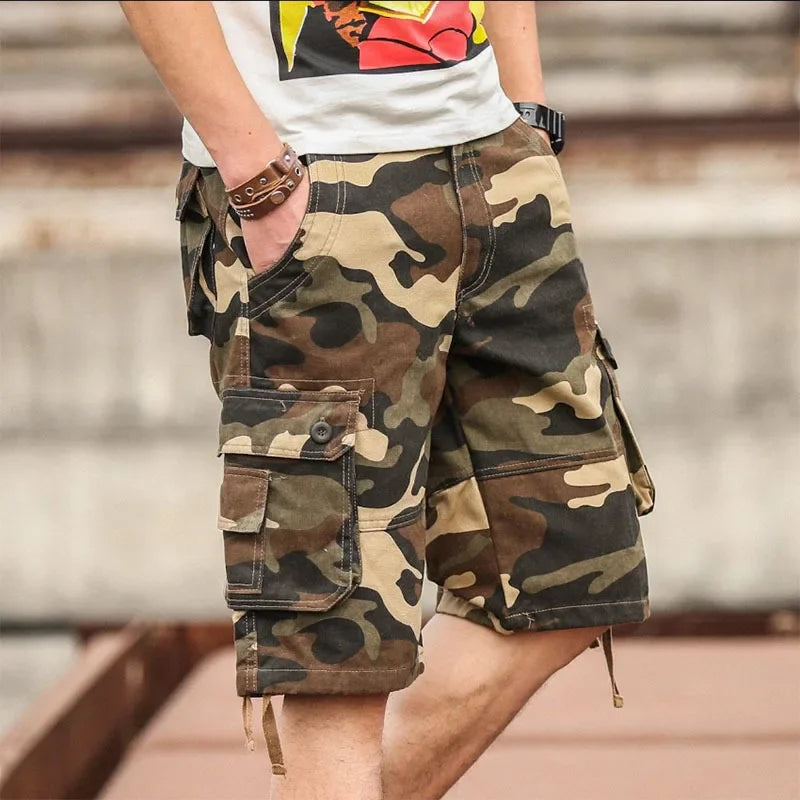 Frontier™ Cargo-Shorts mit Camouflage-Muster und Funktionellen Cargotaschen