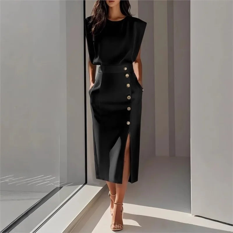 Vestido Maelle™ Midi Con Hombros Estructurados, Botones Laterales Y Abertura Frontal