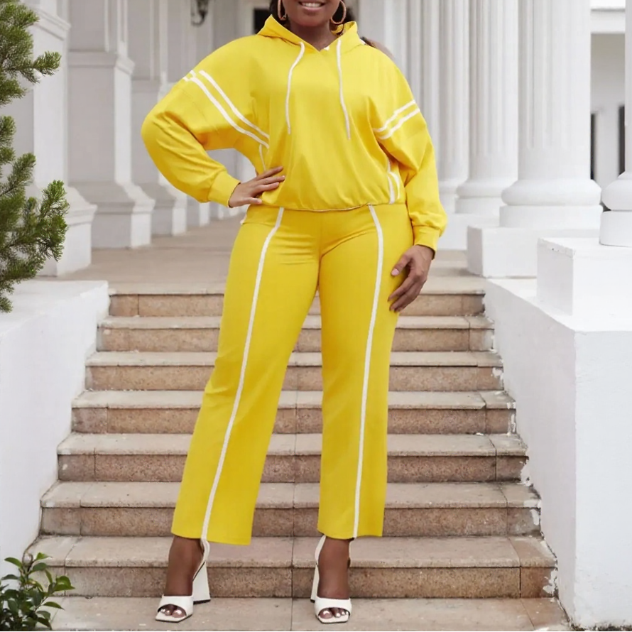 StreamLine™ Set aus kuscheligem Premium-Sweatshirtstoff mit Verlängernden Streifen und Lockerem Schnitt / Stilvolle Ausstrahlung ohne auf Komfort zu Verzichten!