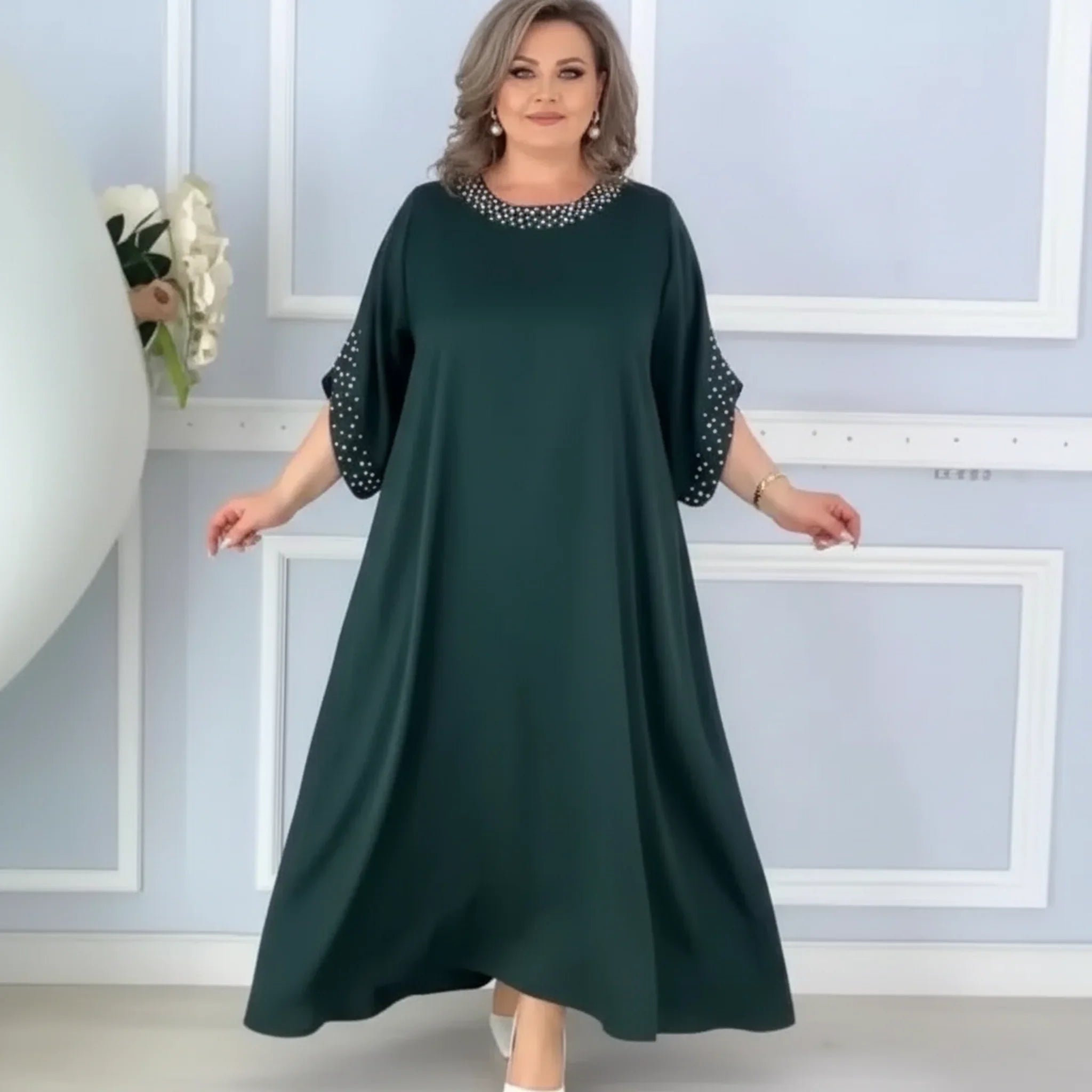 Helena™ Kleid aus Viskosekleid mit Schmuckdetails an Ausschnitt und Ärmeln / Klassische Eleganz mit einem Hauch von Glamour für jede Gelegenheit!