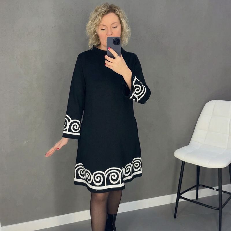 Iris™ Midikleid mit Mäander-Saum und ornamentierten Manschetten