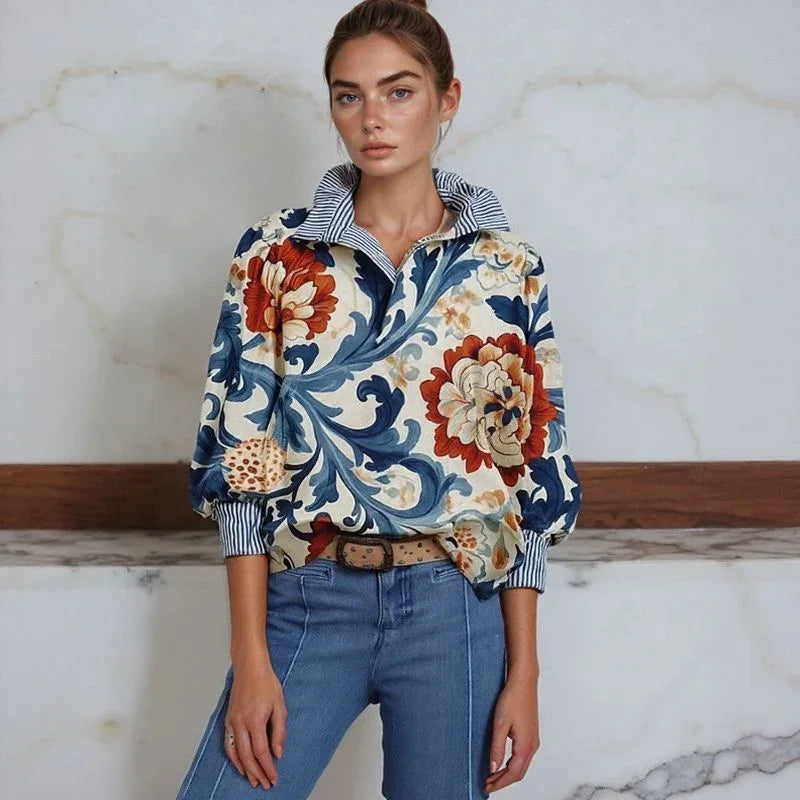 Allura™ Bluse mit Gestreiftem Hemdkragen und Riviera-Inspiriertem Art-Print / Lässige Eleganz mit Feinem Design