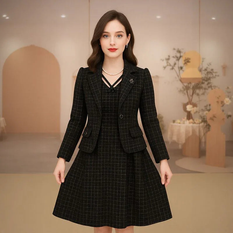 Lorelei™-Set mit strukturiertem Blazer und Kleid mit verziertem Ausschnitt / Präsenz, Stil und zeitlose Eleganz!