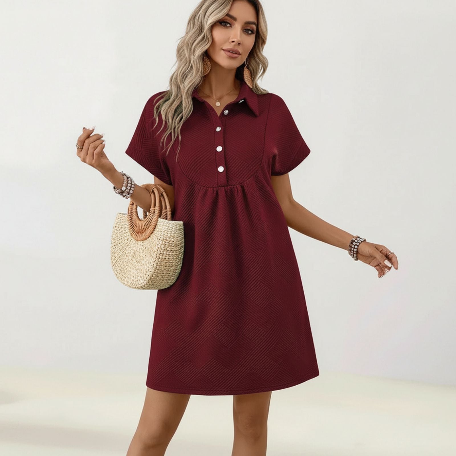 Kleid Hildegard™ aus Hochwertigem Strukturiertem Strick / Klassische Geometrische Struktur und Feminine Haltung!