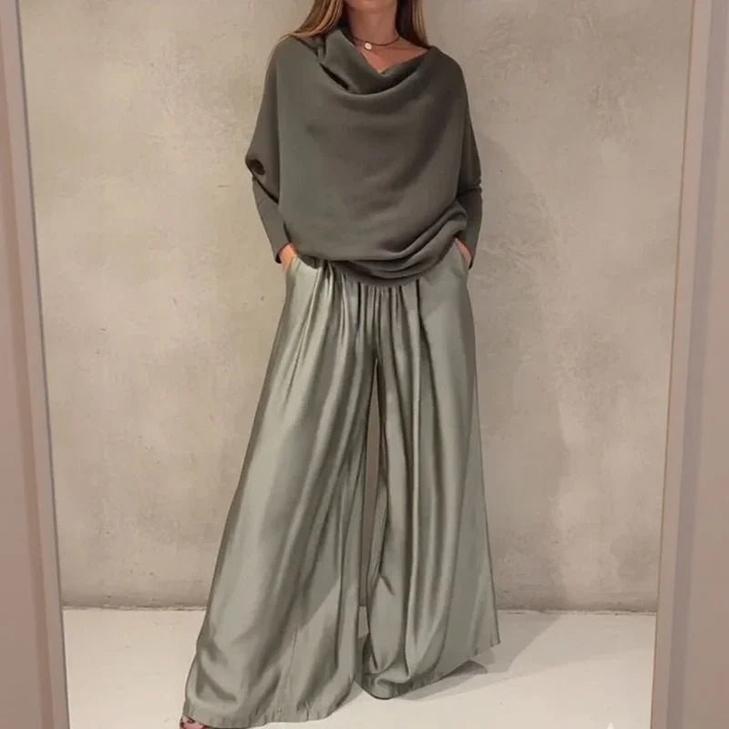 Nysa™-Set mit Satinhose und Bluse aus hochwertigem Strickstoff / Gemütlichkeit und Eleganz mit dezentem Luxus.