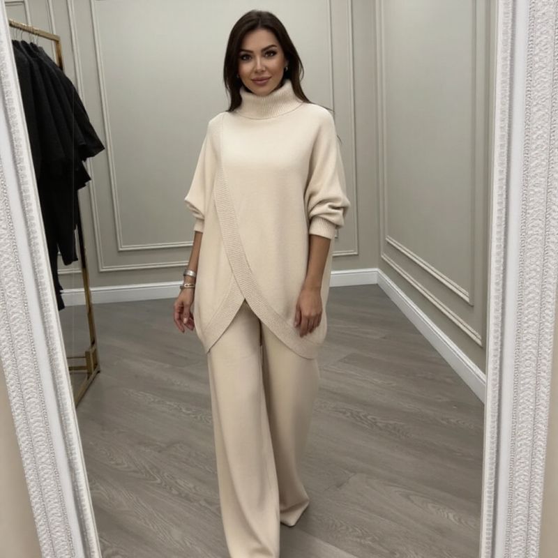LyraKnit™ - Set aus Hochwertigem Strick mit Strukturierter Oversize-Bluse und Gerader Hose – Natürliche Eleganz!