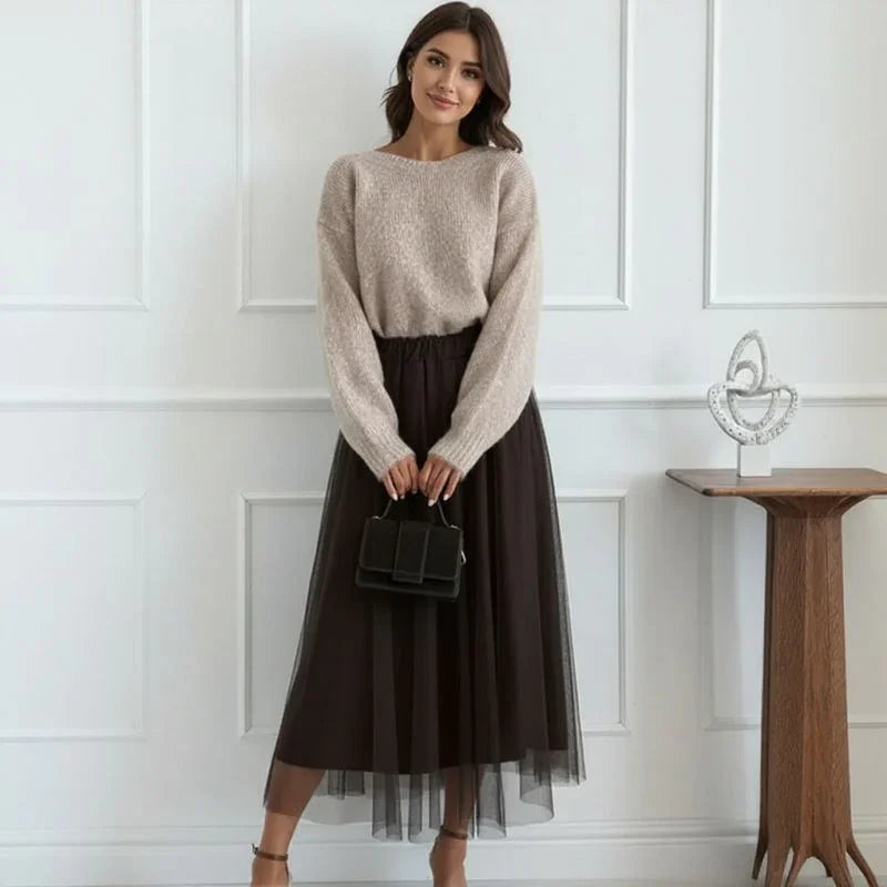 Noémie™-Set mit weicher Strickbluse und Animal-Print-Schleife am Rücken / Gemütliche Eleganz mit überraschendem Charme!