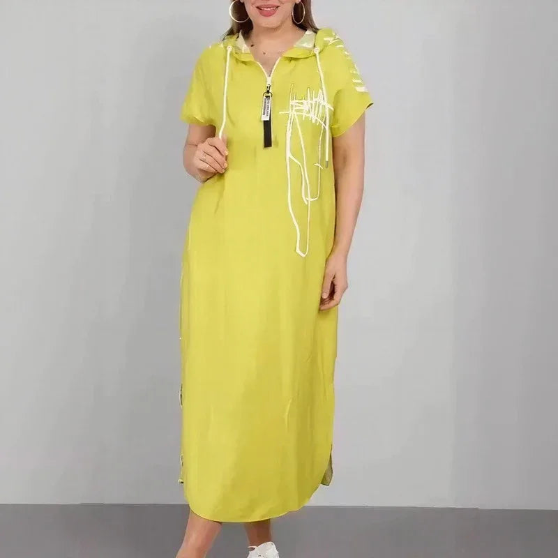 Lidia™ Kleid mit Kapuze und zeitgenössischem Signature-Print