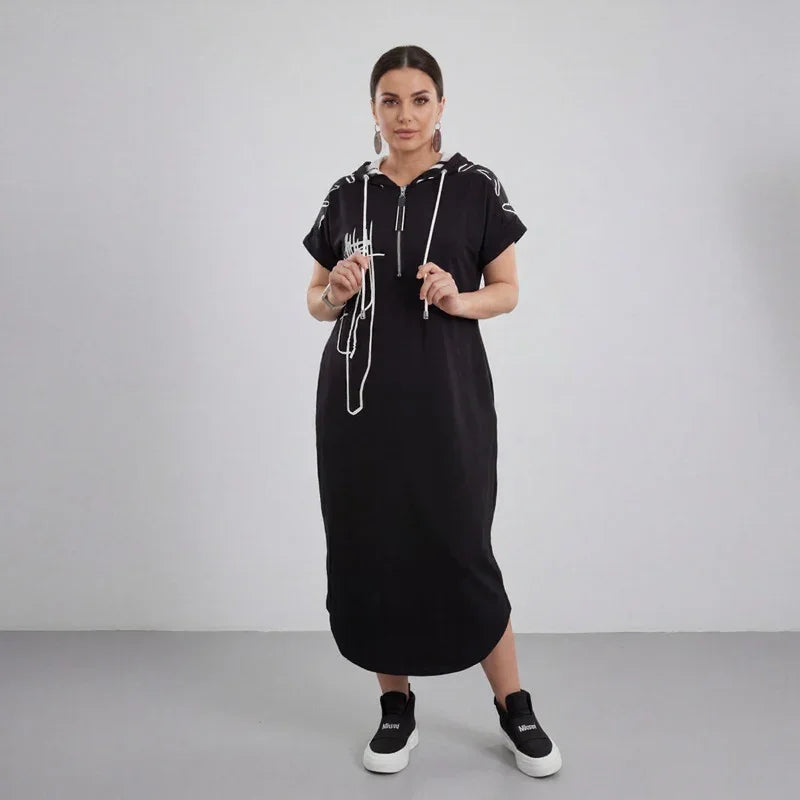 Lidia™ Kleid mit Kapuze und zeitgenössischem Signature-Print