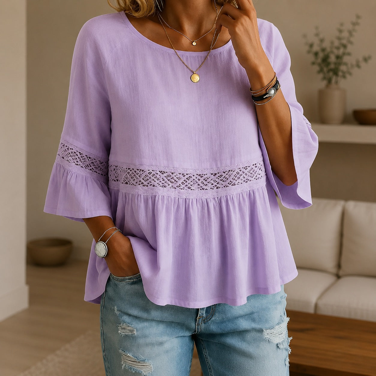 Alina™ Bluse mit Zarter Spitze und Ausgestellten Ärmeln