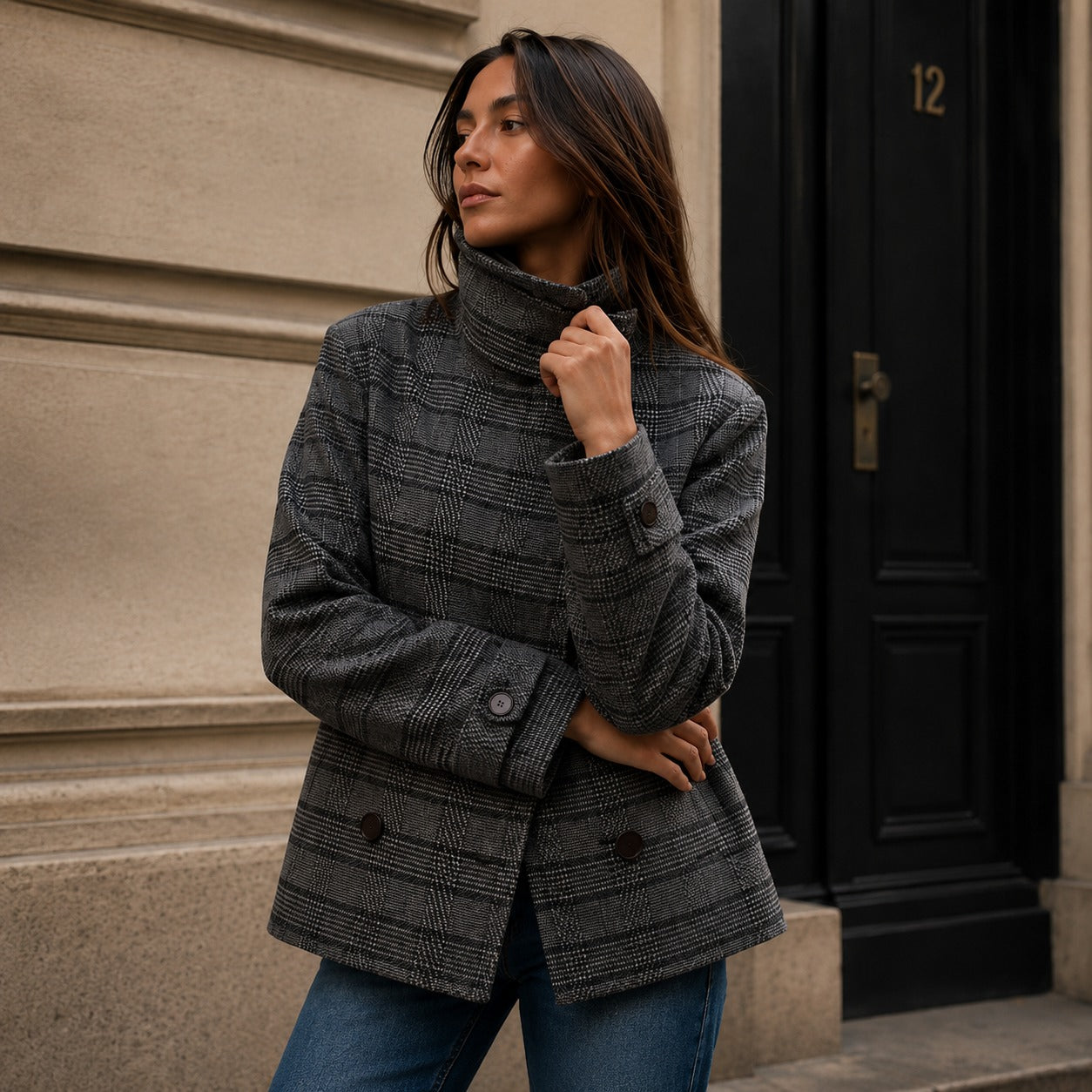 Jacke Nolene™ mit Asymmetrischer Knopfleiste, Hohem Stehkragen und Karomuster