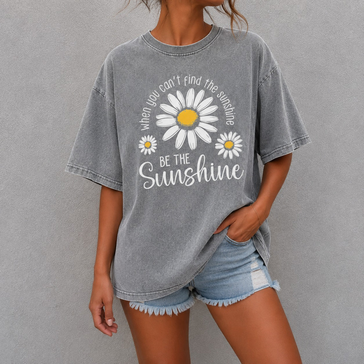 T-Shirt Mia™ mit Vintage-Waschung, Margaritenprint und Rundhals