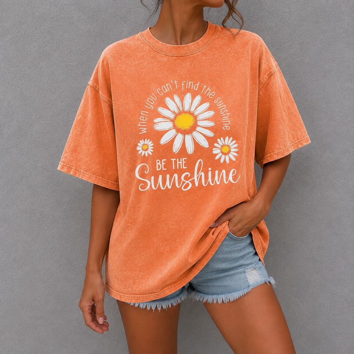 T-Shirt Mia™ mit Vintage-Waschung, Margaritenprint und Rundhals