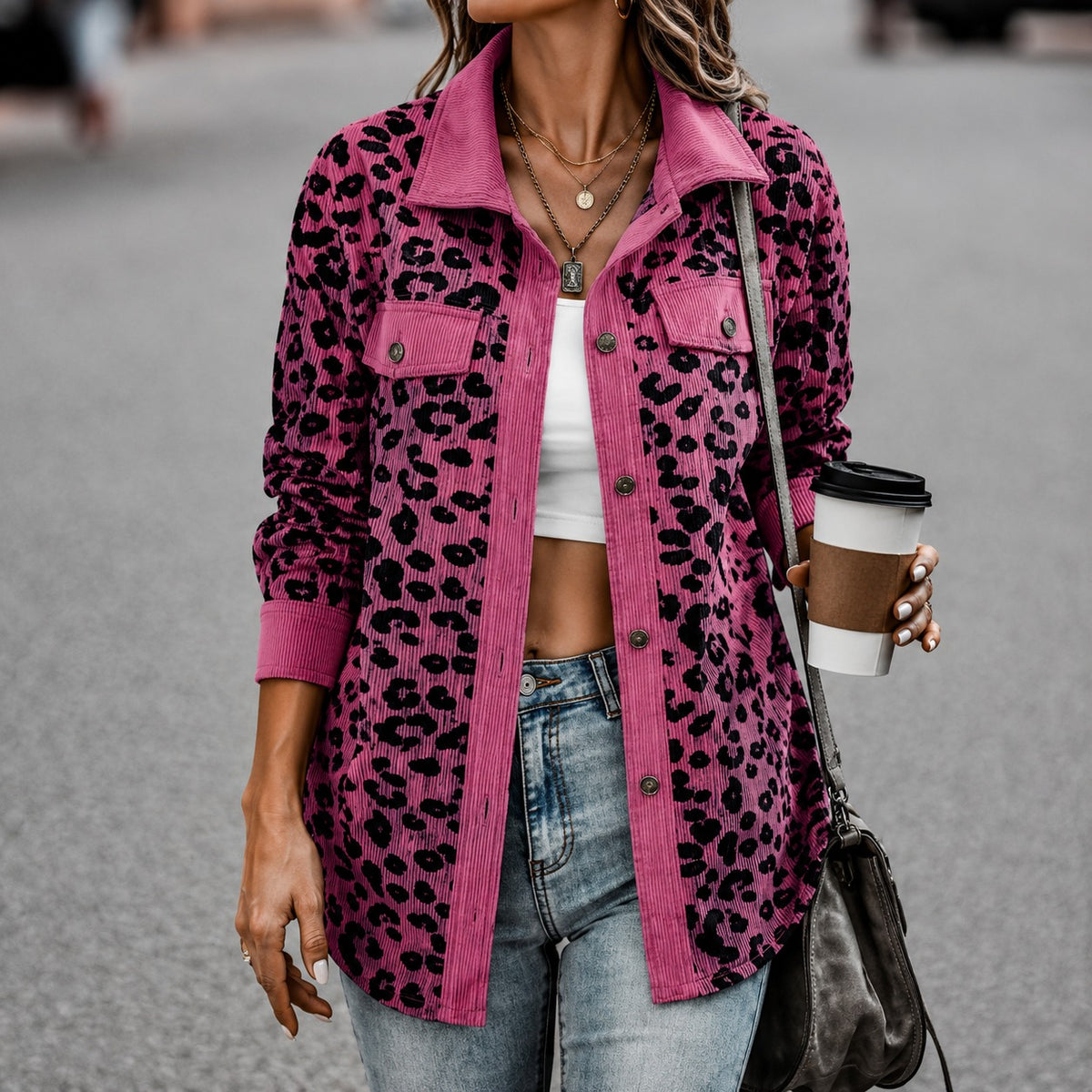 Jacke Emilia™ mit Animal-Print, Pattentaschen und Knopfleiste