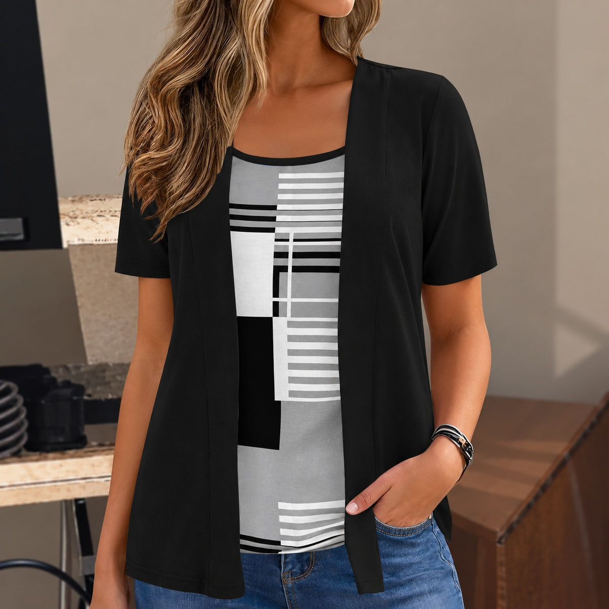 Bluse Meike™ 2-in-1 mit offenem Lagenlook und geometrischem Muster