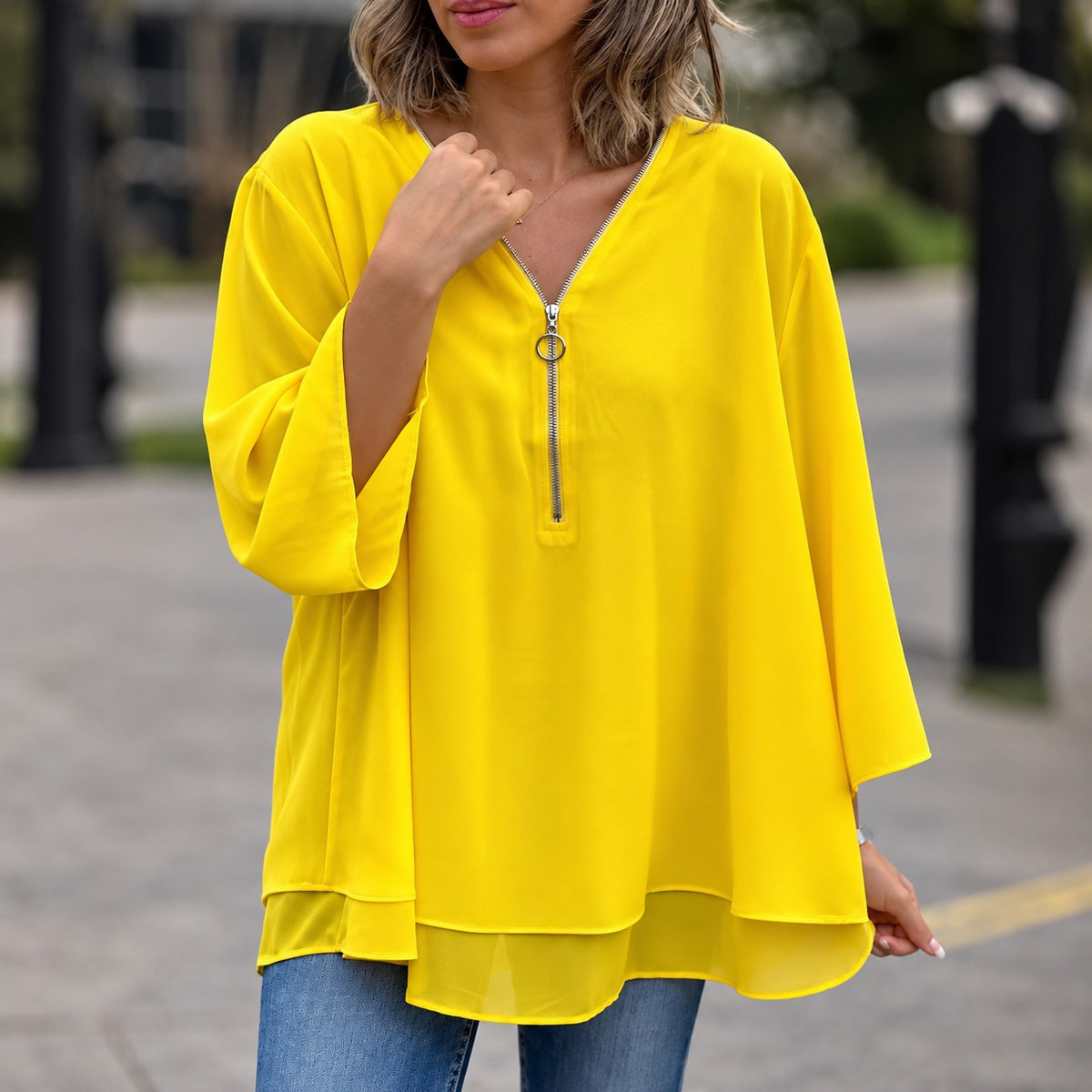 Bluse Livia™ mit Frontreißverschluss, weitem Schnitt und Lagensaum