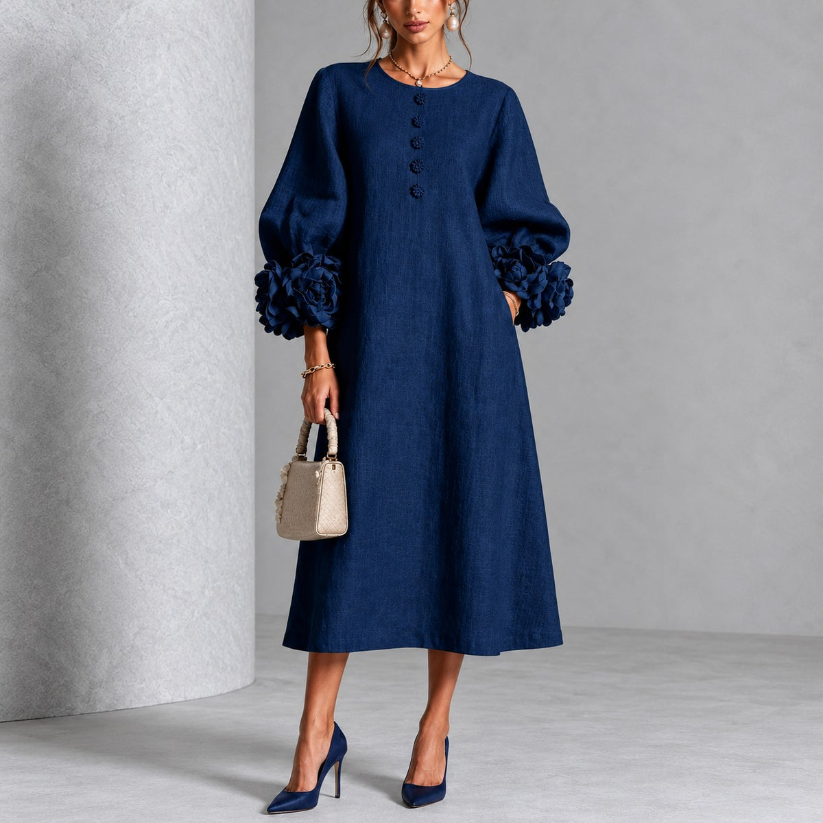 Kleid Lindenau™ mit floralen Ärmelabschlüssen, Volumenärmeln und Struktur