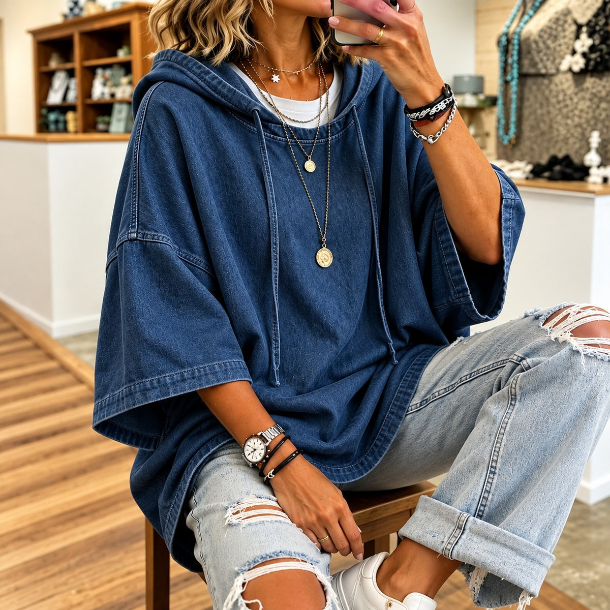 Jeansbluse Greta™ mit Kapuze, weiten 3/4-Ärmeln und Oversize-Schnitt