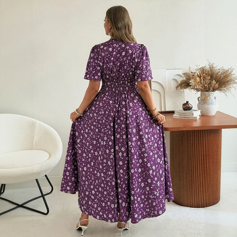 Kleid Loretina™ mit Charmantem Blumenmuster, Tailliertem Schnitt und Locker Fallenden Kurzen Ärmeln