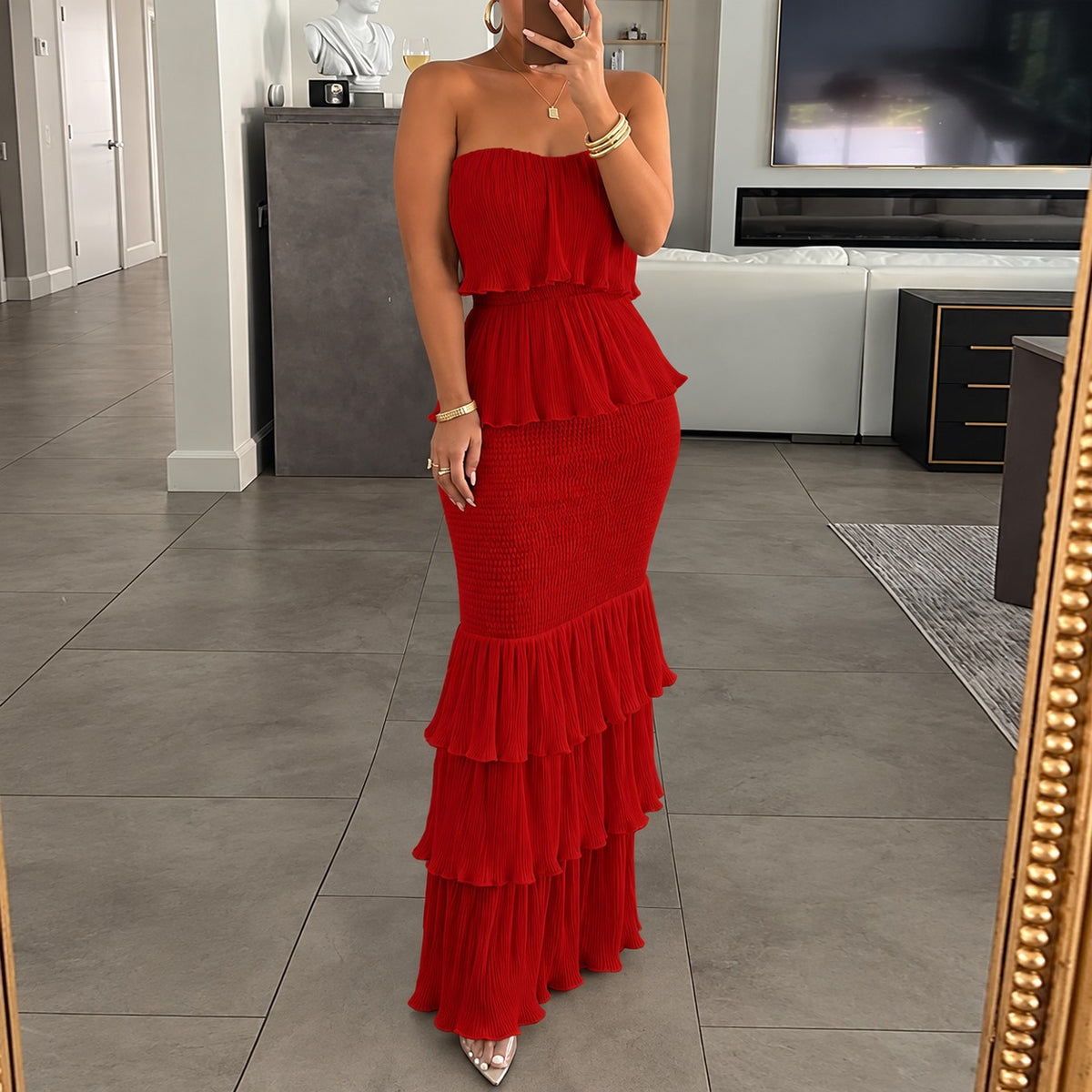 Kleid Liselotte™ mit trägerlosem Ausschnitt, Smokpartie und Volants