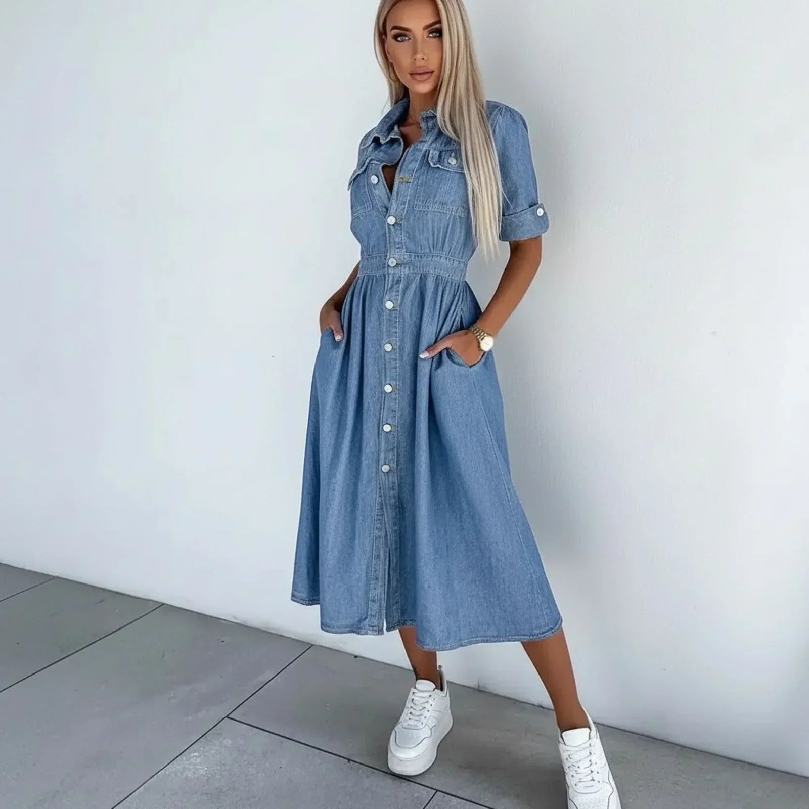 Antonelly™ Jeans-Hemdkleid mit Taillierter Passform und Knopfleiste / Zeitlose Eleganz mit Alltagstauglichem Komfort