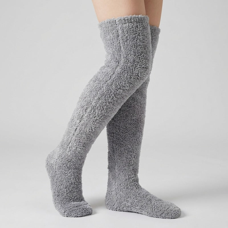 (KAUF 1, ERHALTE 2 GRATIS) Veloura™ Premium Kuschelsocken aus Weichem Plüschstoff
