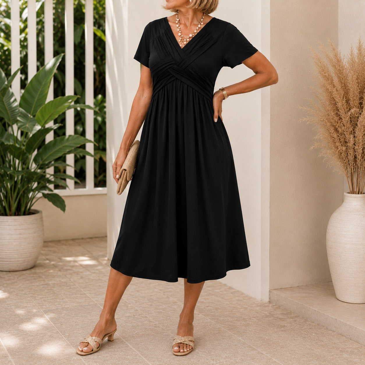 Lirenne™ Kleid mit Fließendem Midirock und Seitentaschen