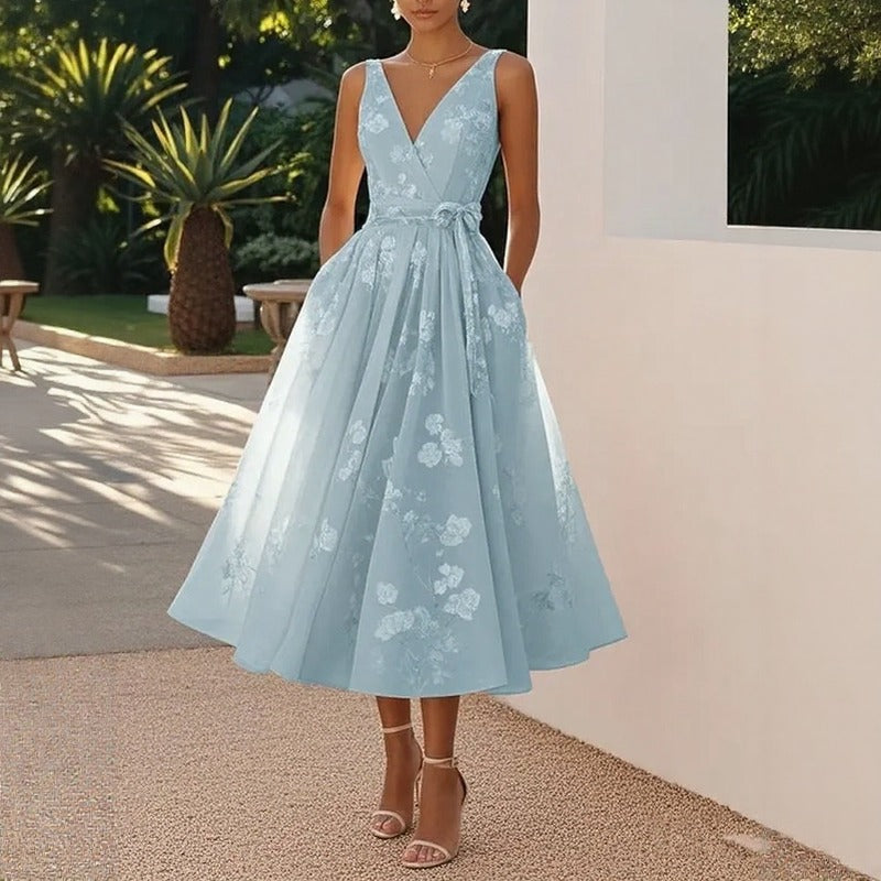 Kleid Lavienne™ mit floralem Muster und betonter Taille mit Bindegürtel