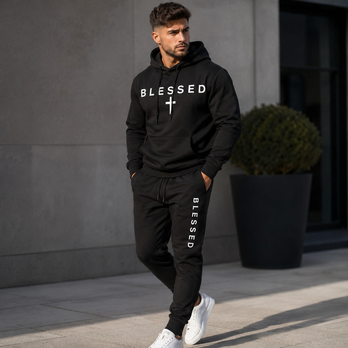 Raban™ Freizeitset mit Kapuzenpullover, Kängurutasche und Jogginghose