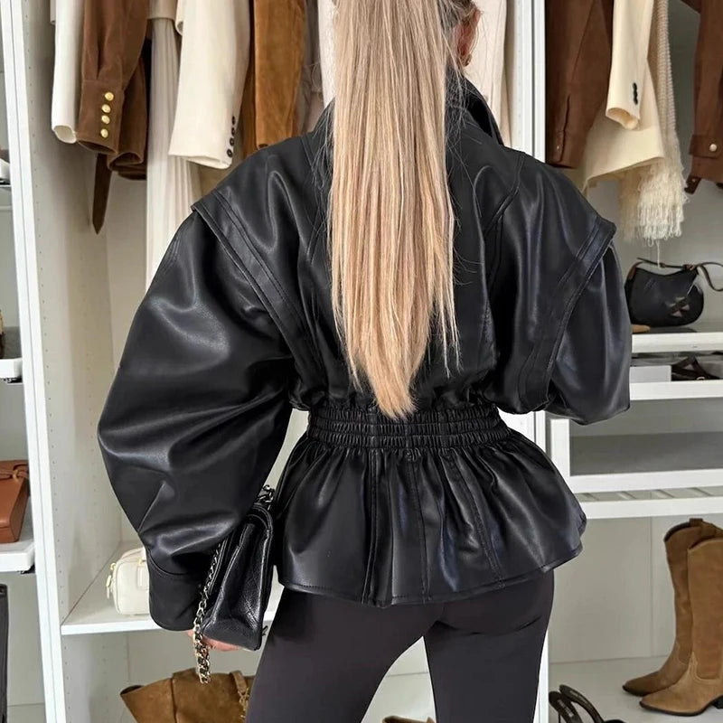 Empire Linie™ Jacke aus Premium-Kunstleder mit betonter Taille und Zentralem Knopf / Kraft und Eleganz in Jeder Bewegung!