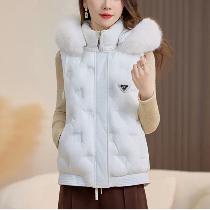 Softline Édition™ Steppweste mit Abnehmbarem Kunstpelzkragen / Die Eleganteste Schicht des Winters!