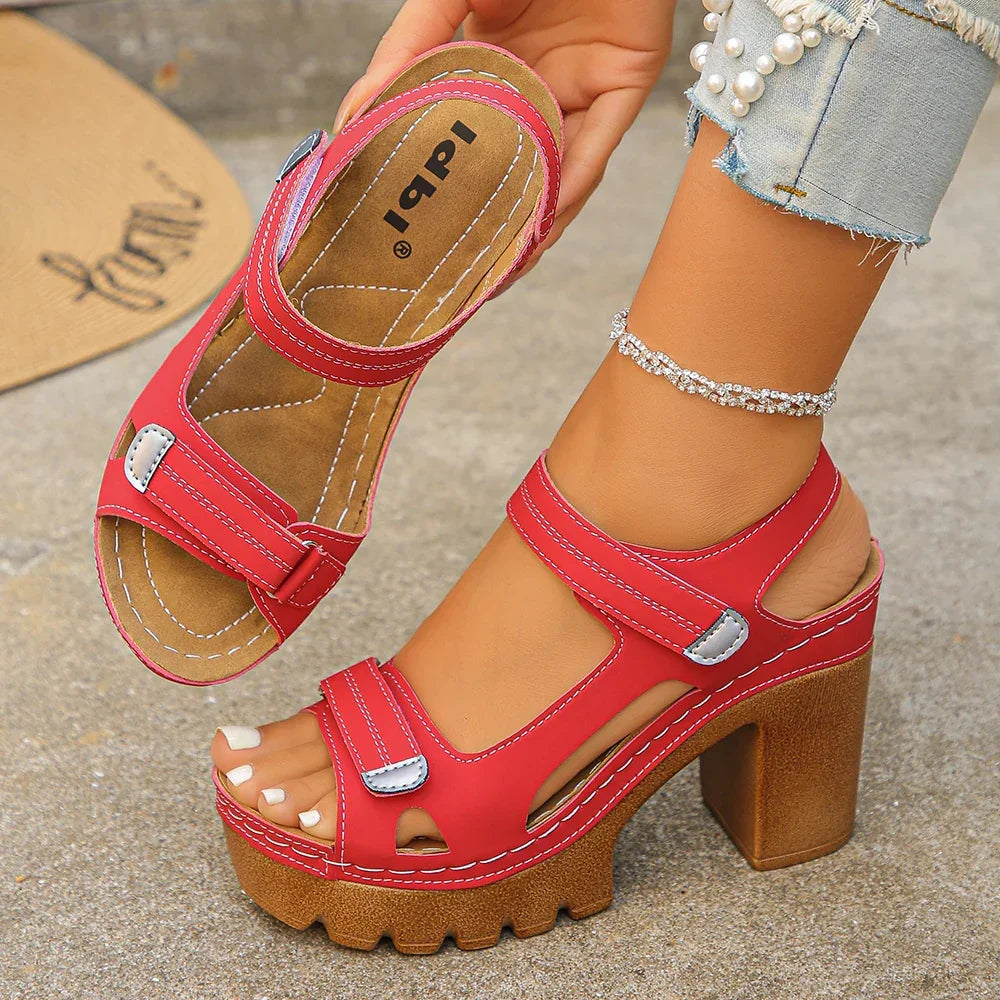 Bellatrix™ Plateau-Sandalen Mit Blockabsatz und Verstellbaren Riemen