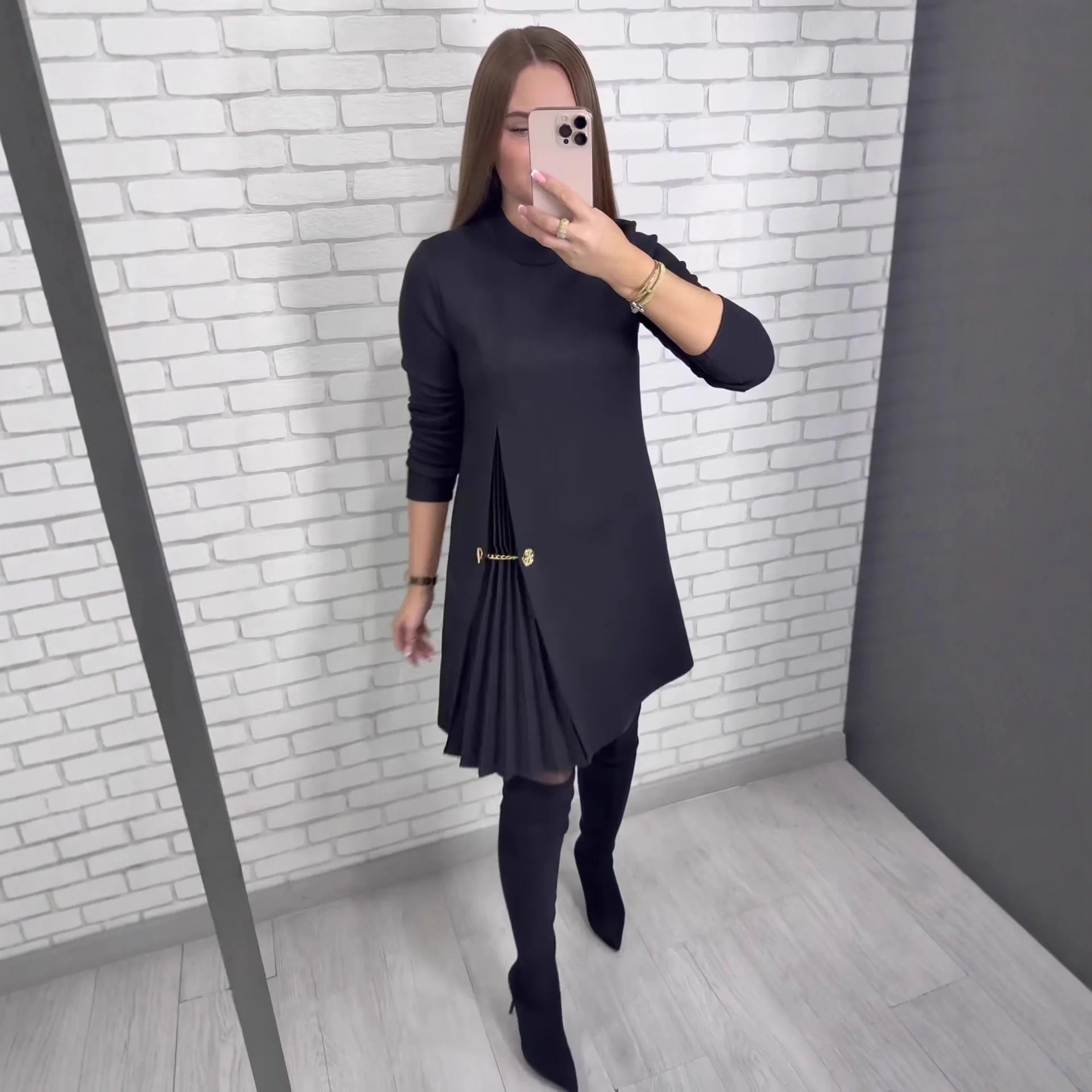 Genua™ Kleid mit skulpturalem Plissee-Cut-out
