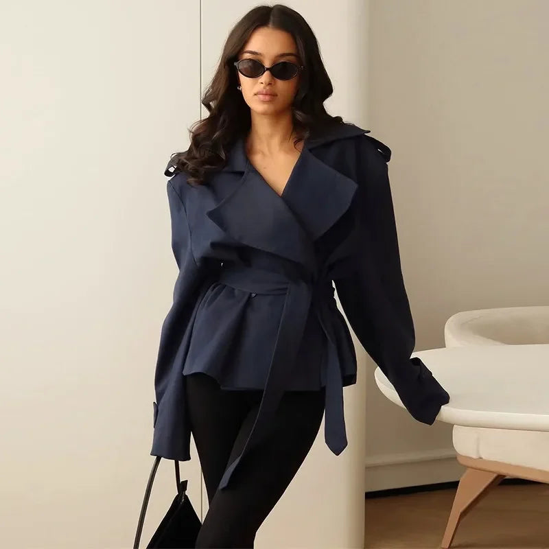 Bellecourt™ Kurzer Trenchcoat Mit Taillierter Passform