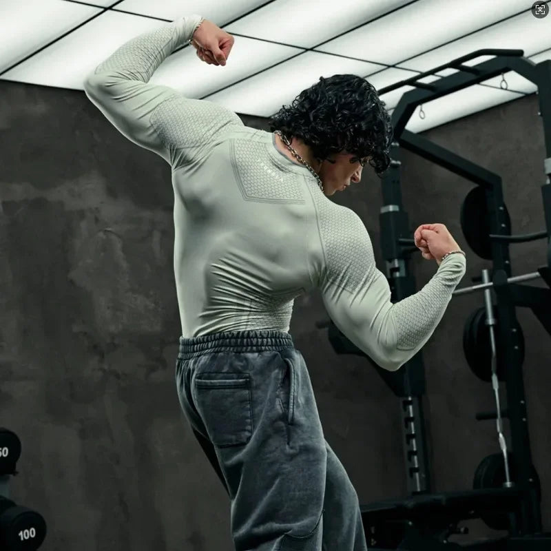 Axion™ Performance-Shirt mit Hero Fit