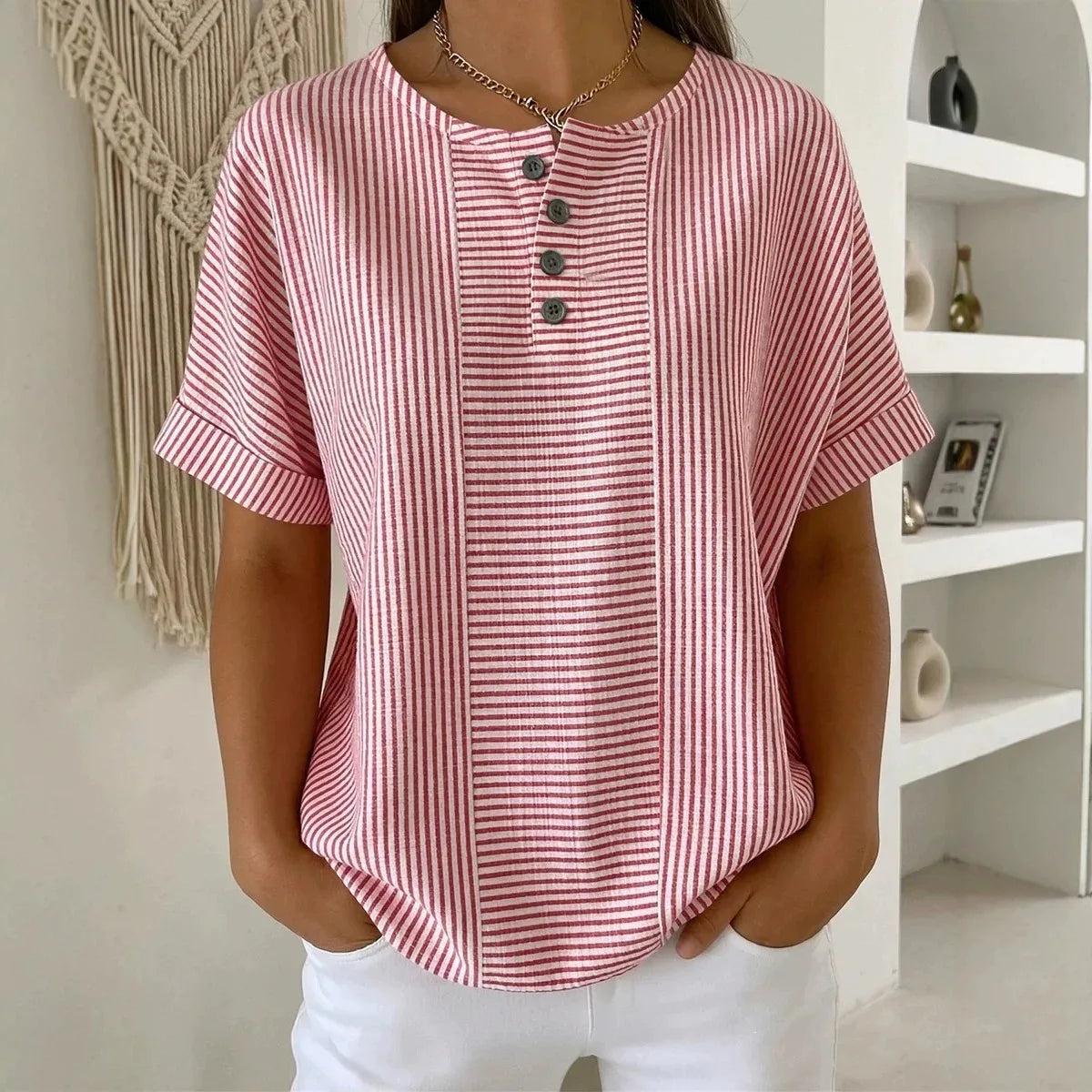 Euddora™ T-Shirt Mit Feinen Streifen und Knopfleiste