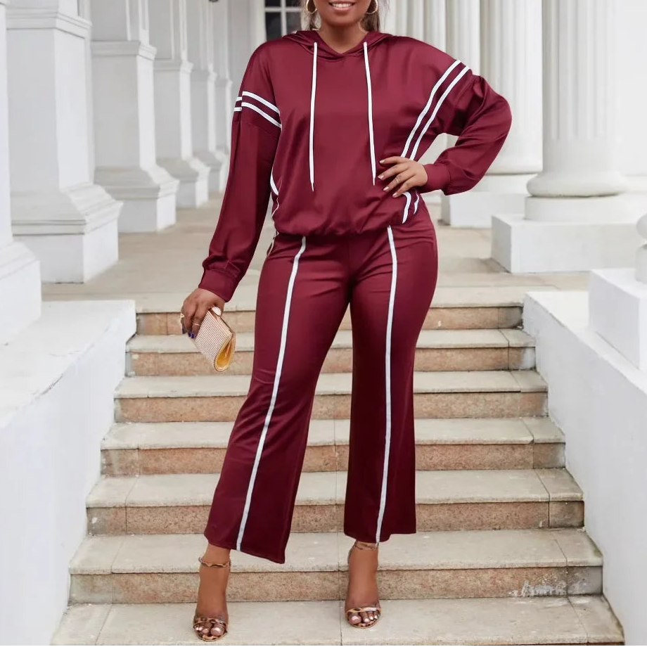 StreamLine™ Set aus kuscheligem Premium-Sweatshirtstoff mit Verlängernden Streifen und Lockerem Schnitt / Stilvolle Ausstrahlung ohne auf Komfort zu Verzichten!