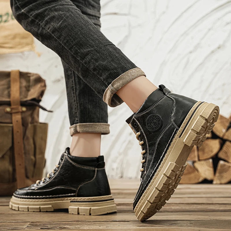 Schnürstiefel Hartwin™ aus hochwertigem handgefertigtem Leder mit rutschfester Profilsohle und verstärkten Nähten