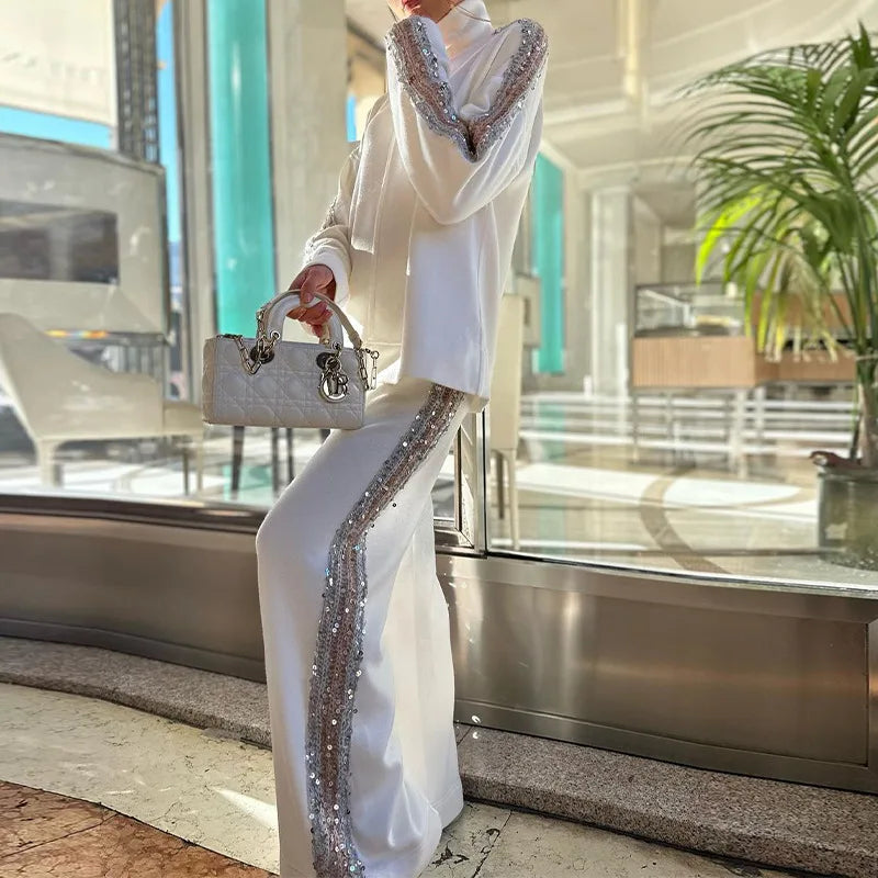 Elysian™ Set mit Glänzendem Sweatshirt und Hohem Kragen / Für Frauen, die Mit Stil und Weichheit Glänzen!