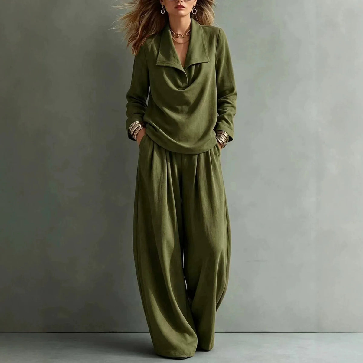Set Linden™ mit Oberteil mit Drapé-Ausschnitt und weit geschnittener Hose